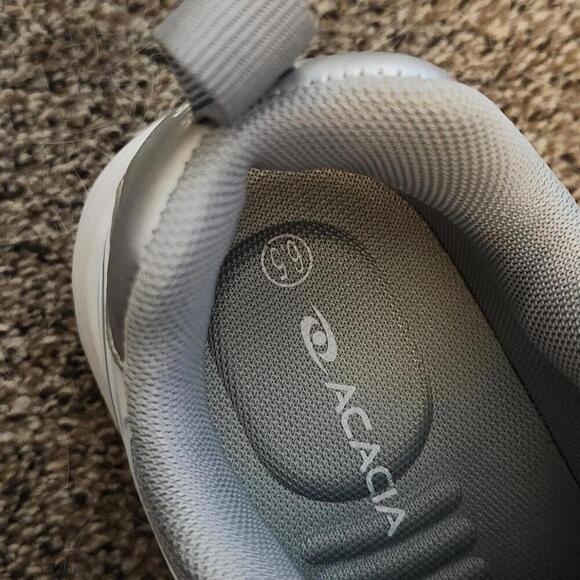 White and Gray Athletic Pickleball Sneakers - Picture 2 of 6